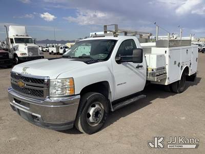 2013 Chevrolet Silverado 3500HD Enclosed Service Truck