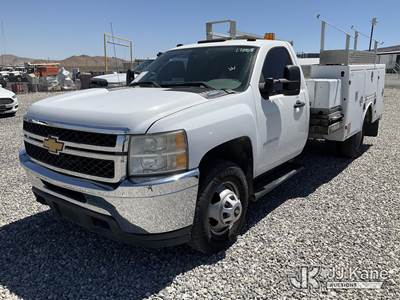 2013 Chevrolet Silverado 3500HD Enclosed Service Truck