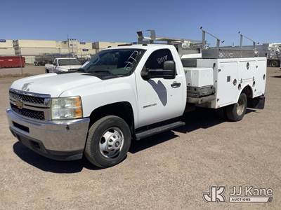 2013 Chevrolet Silverado 3500HD Enclosed Service Truck