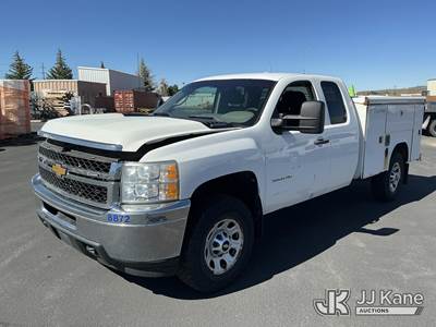 2012 Chevrolet Silverado 3500HD Extended-Cab Service Truck