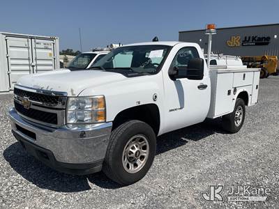 2013 Chevrolet Silverado 3500HD Service Truck