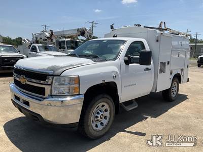 2012 Chevrolet Silverado 3500HD Enclosed Service Truck