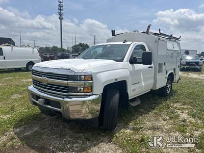 2015 Chevrolet Silverado 3500HD Enclosed Service Truck