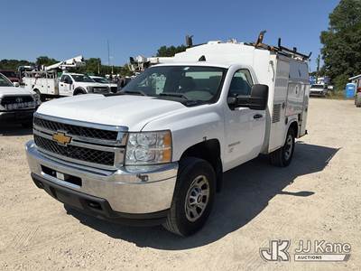 2014 Chevrolet Silverado 3500HD Enclosed Service Truck