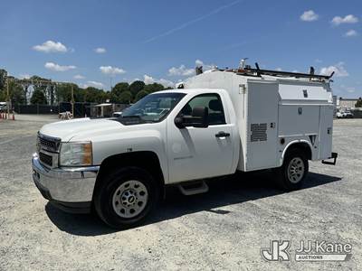 2014 Chevrolet Silverado 3500HD 4x4 Enclosed Service Truck