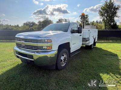 2015 Chevrolet Silverado 3500HD Service Truck