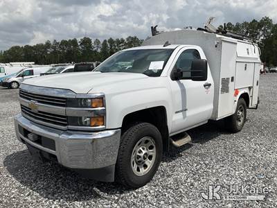 2015 Chevrolet Silverado 3500HD Enclosed Service Truck
