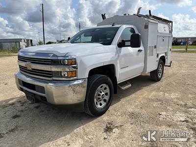 2015 Chevrolet Silverado 3500HD Enclosed High-Top Service Truck