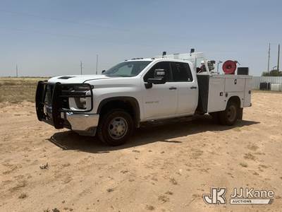 2020 Chevrolet Silverado 3500HD 4x4 Extended-Cab Service Truck