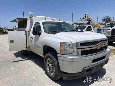 2012 Chevrolet Silverado 3500HD Enclosed Service Truck