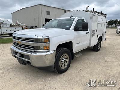 2015 Chevrolet Silverado 3500HD Enclosed Service Truck