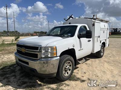 2012 Chevrolet Silverado 3500HD Enclosed Service Truck