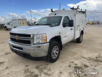 2013 Chevrolet Silverado 3500HD Enclosed Service Truck