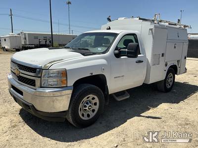 2012 Chevrolet Silverado 3500HD Enclosed Service Truck