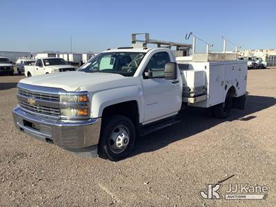 2015 Chevrolet Silverado 3500HD Enclosed Service Truck