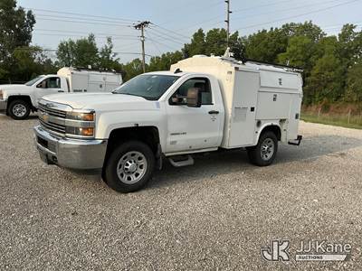 2015 Chevrolet Silverado 3500HD Work Truck Long Box Enclosed Service Truck