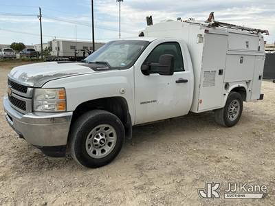 2012 Chevrolet Silverado 3500HD Enclosed Service Truck