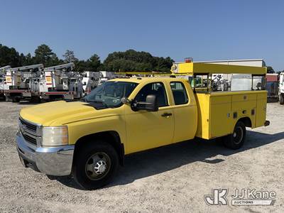 2009 Chevrolet Silverado 3500HD 4x4 Extended-Cab Service Truck
