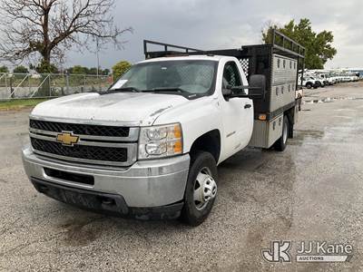 2013 Chevrolet Silverado 3500HD Flatbed/Service Truck