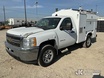 2012 Chevrolet Silverado 3500HD 4x4 Enclosed Service Truck