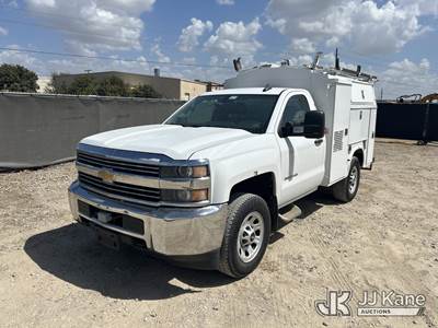 2015 Chevrolet Silverado 3500HD Enclosed Service Truck