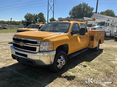 2012 Chevrolet Silverado 3500HD 4x4 Crew-Cab Service Truck