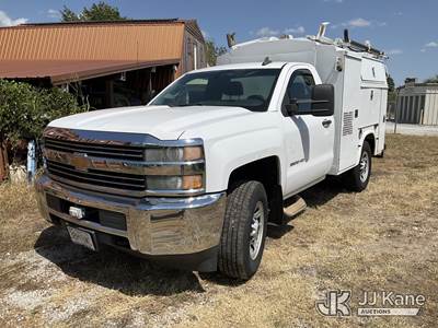2015 Chevrolet Silverado 3500HD Enclosed Service Truck