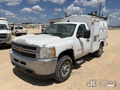 2013 Chevrolet Silverado 3500HD Enclosed Service Truck