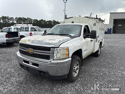 2013 Chevrolet Silverado 3500HD Enclosed Service Truck