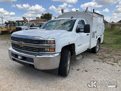 2015 Chevrolet Silverado 3500HD Enclosed Service Truck