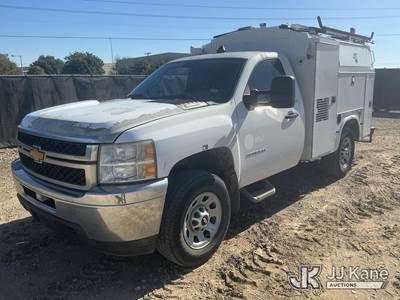 2013 Chevrolet Silverado 3500HD Enclosed Service Truck