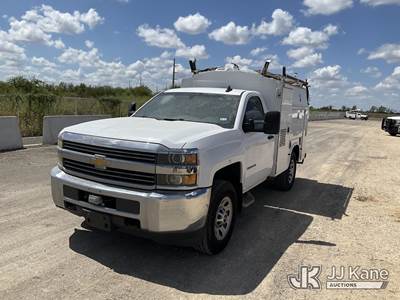 2015 Chevrolet Silverado 3500HD Enclosed Service Truck