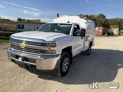 2015 Chevrolet Silverado 3500HD Work Truck Long Box Enclosed High-Top Service Truck