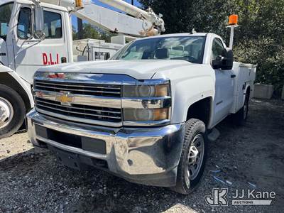 2015 Chevrolet Silverado 3500HD Service Truck