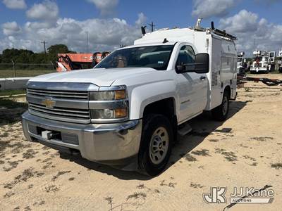 2016 Chevrolet Silverado 3500HD Enclosed Service Truck
