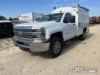 2017 Chevrolet Silverado 3500HD Enclosed Service Truck
