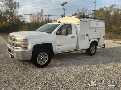 2015 Chevrolet Silverado 3500HD Enclosed Service Truck