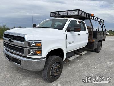 2019 Chevrolet Silverado 5500HD Crew-Cab Flatbed/Service Truck