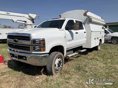 2019 Chevrolet Silverado Medium Duty Crew-Cab Enclosed Service Truck