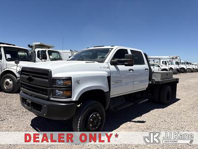 2019 Chevrolet Silverado Medium Duty Flatbed Truck