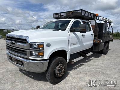 2019 Chevrolet Silverado Medium Duty Crew-Cab Service Truck