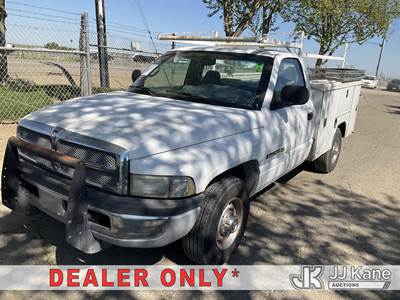 2001 Dodge Ram 2500 Reg. Cab Long Bed 2WD Service Truck