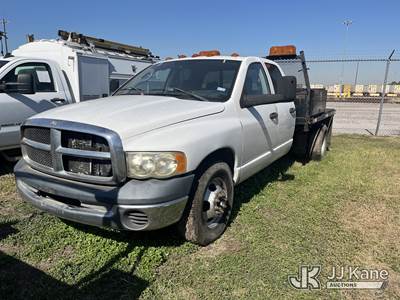 2005 Dodge Ram 3500 Crew-Cab Flatbed/Service Truck