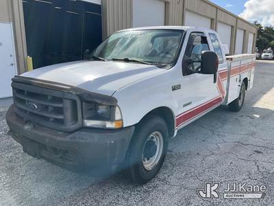 2004 Ford F-250 SD Extended-Cab Service Truck