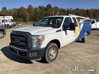 2014 Ford F-250 SD Extended-Cab Service Truck