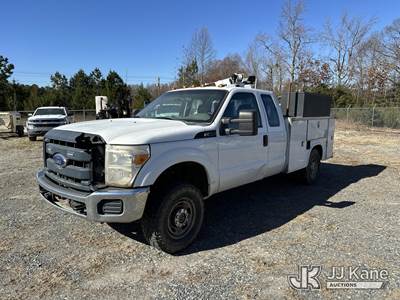 2011 Ford F250 4x4 Extended-Cab Service Truck