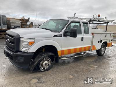 2016 Ford F250 4x4 Extended-Cab Service Truck