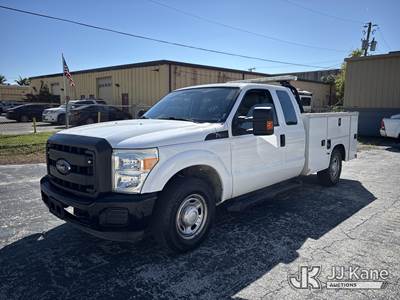 2016 Ford F250 Extended-Cab Service Truck