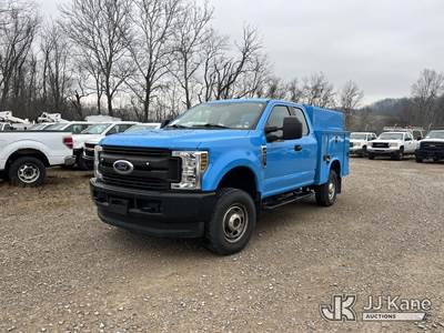 2019 Ford F250 4x4 Extended-Cab Service Truck