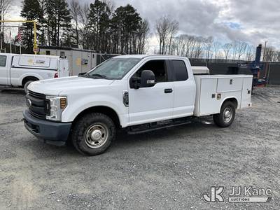 2018 Ford F250 Extended-Cab Service Truck
